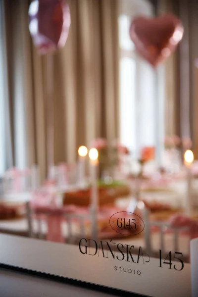 lustro-pokoj-kominkowy